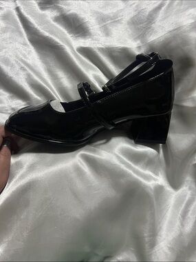 New Bella Classic Black Patent Mary Jane Block Heel Shoes
